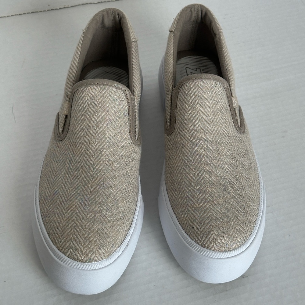 Lugz Women's Sammy Platform Textile Sneaker size 8 1/2 - Picture 6 of 13